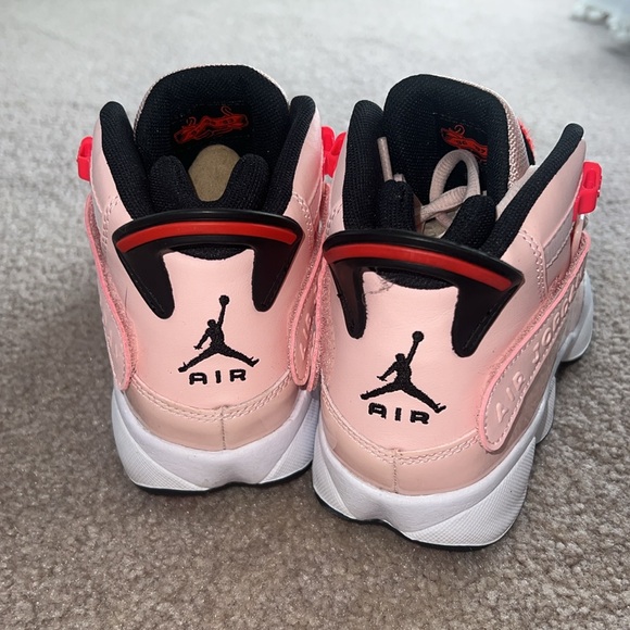 Nike Big Kid's 6 Rings Atmosphere/Infrared 23-Black - Picture 3 of 6